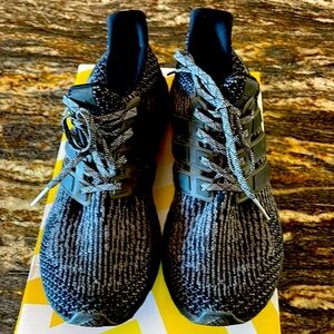 Men’s black Adidas Ultra Boost running shoes size 11. Like new.